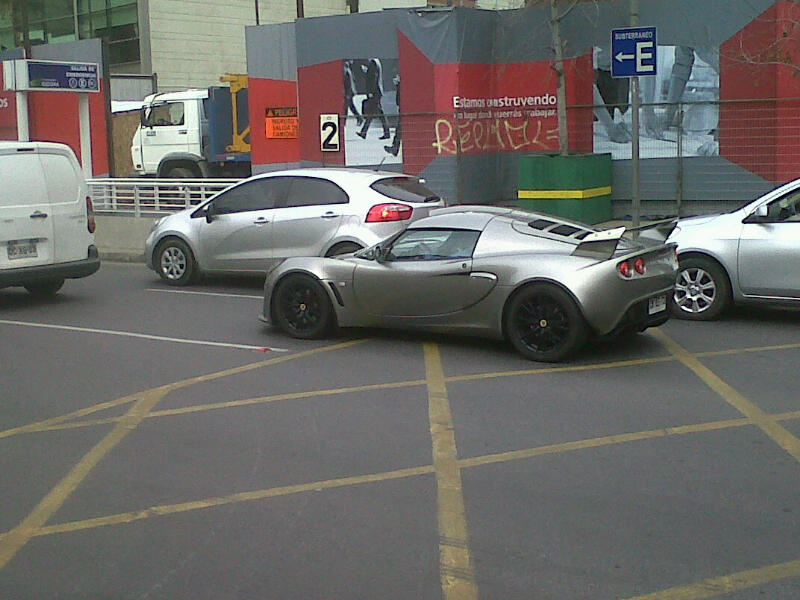 Lotus Santiago.jpg