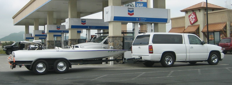 V8 boat 800.jpg