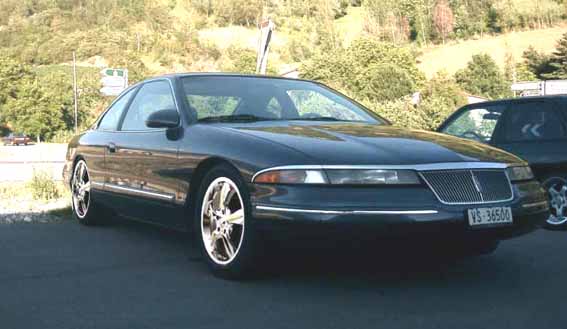 Lincoln Mark VIII.jpg