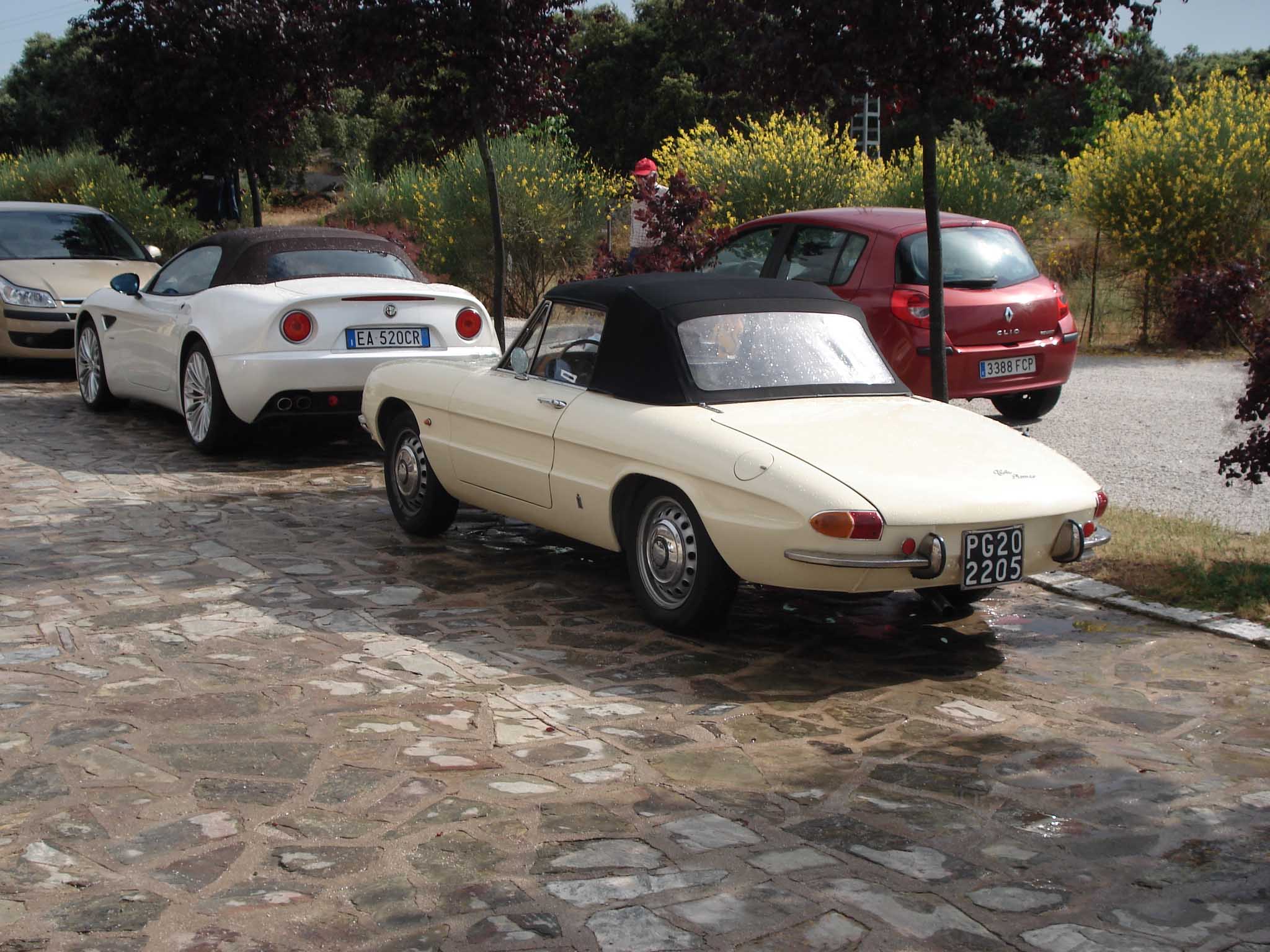 Alfa Spyder os de seiche.jpg