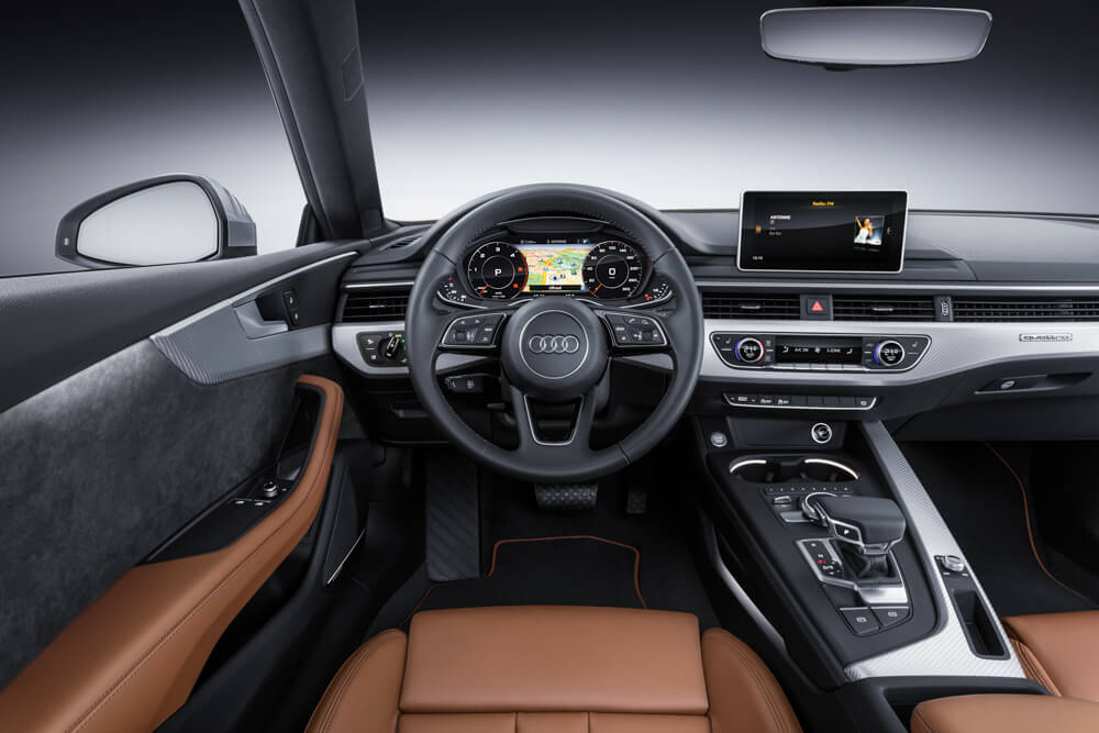 Bâche design spéciale adaptée à Audi A5 Sportback (B9) 2016-actuel Grey  with black striping housse de voiture pour l'intérieur